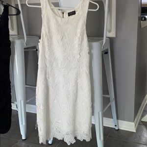 Cute ASTR little white dress with flower detail
